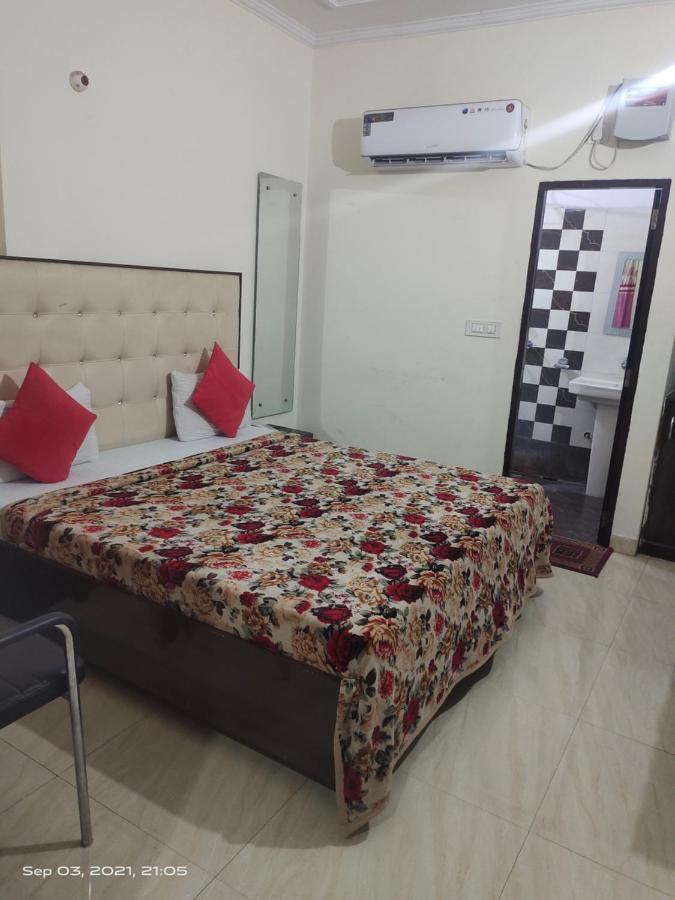 Hotel Kb Square Near Chandigarh Railway Station المظهر الخارجي الصورة