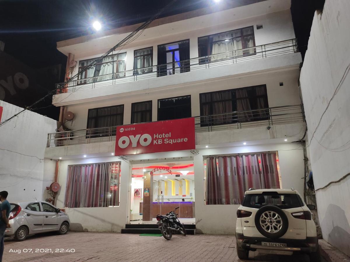 Hotel Kb Square Near Chandigarh Railway Station المظهر الخارجي الصورة