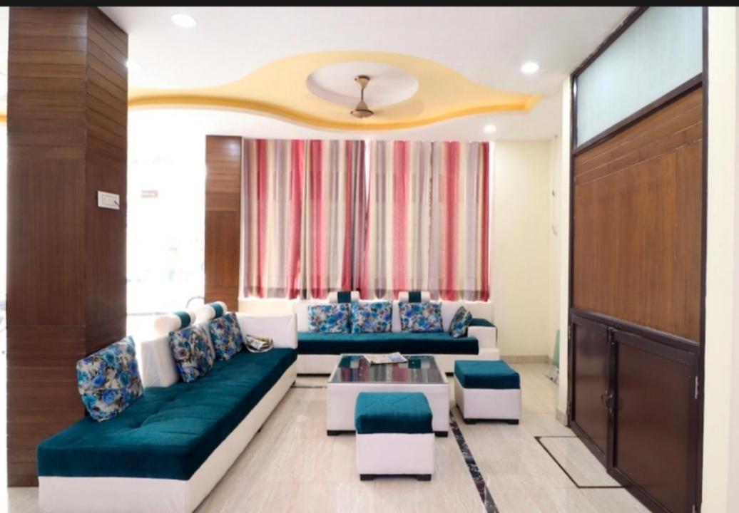 Hotel Kb Square Near Chandigarh Railway Station المظهر الخارجي الصورة