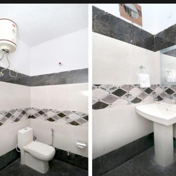 Hotel Kb Square Near Chandigarh Railway Station المظهر الخارجي الصورة