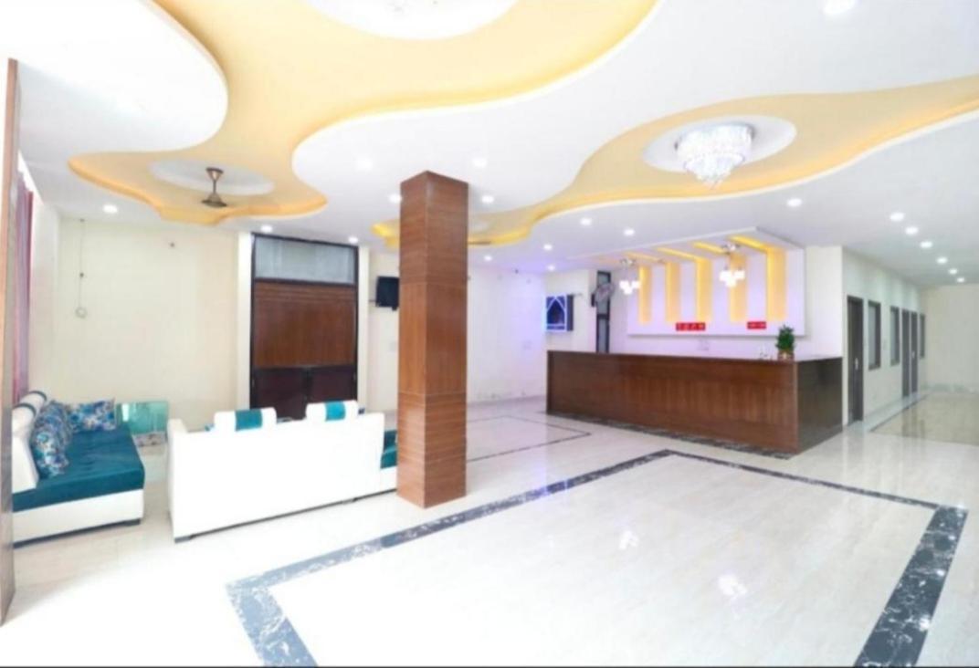 Hotel Kb Square Near Chandigarh Railway Station المظهر الخارجي الصورة