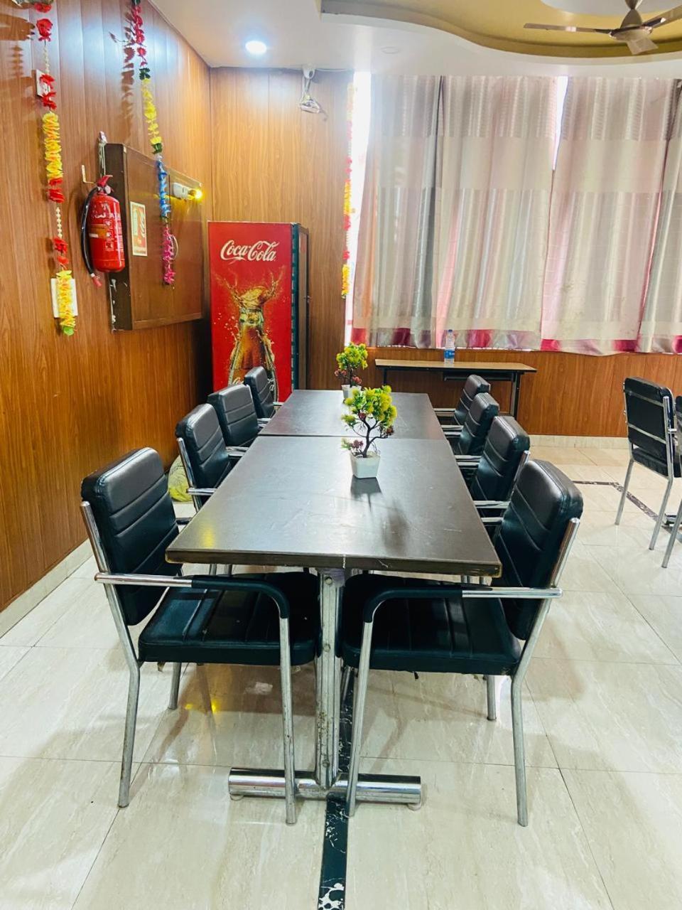 Hotel Kb Square Near Chandigarh Railway Station المظهر الخارجي الصورة